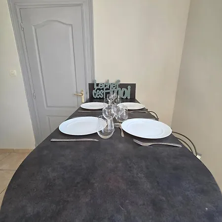 아파트 Avec Terrasse Châlons-en-Champagne